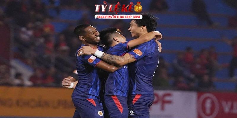 Ninh Bình và CAHN đã cống hiến cho khán giả một trận cầu mãn nhãn Ninh Bình và CAHN đã cống hiến cho khán giả một trận cầu mãn nhãn